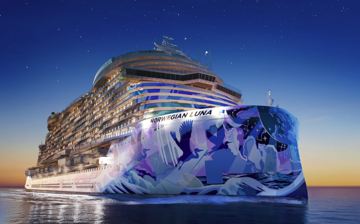 norwegian cruise front at night